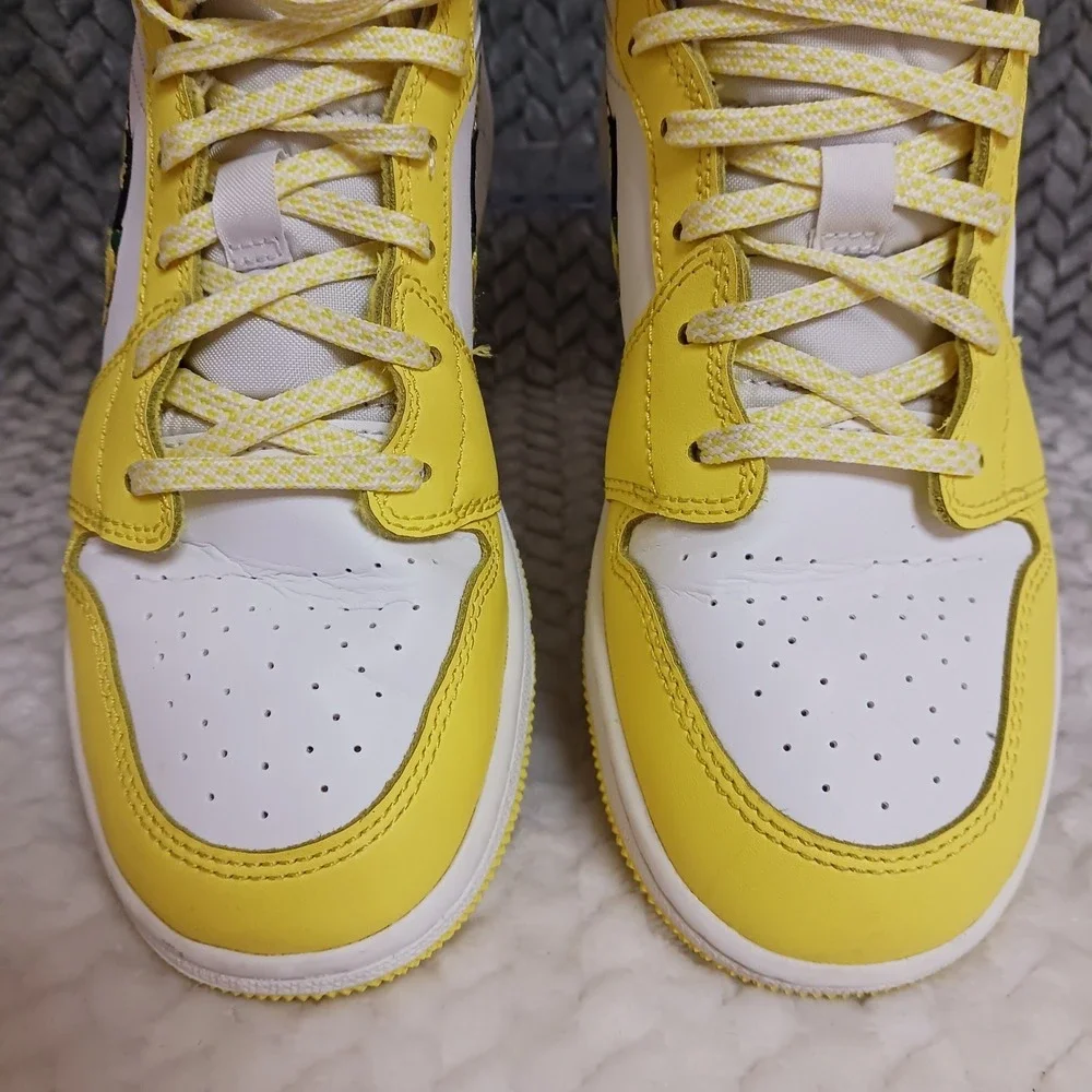 Air Jordan 1 Retro Mid SE GS Dynamic Yellow Floral Rose Patch Shoes Size 4.5Y